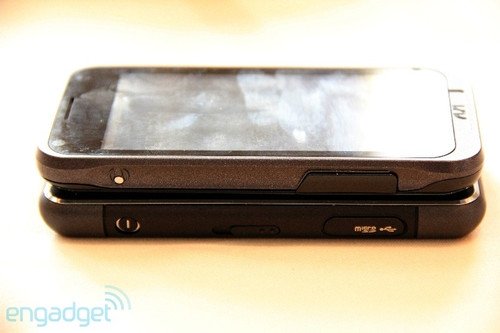 ���microSD��ʵ��MeeGo/Android˫ϵͳ