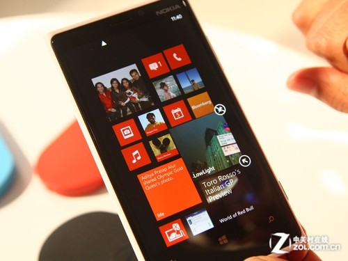 ��Phone�Ծ�:Windows Phone 8�Ա�iOS 6