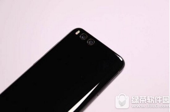 小米6陶瓷和玻璃区别是什么 小米6玻璃版和陶瓷版对比评测2