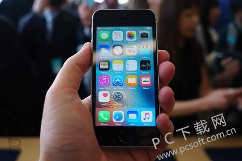 �ֻ�������θģ�