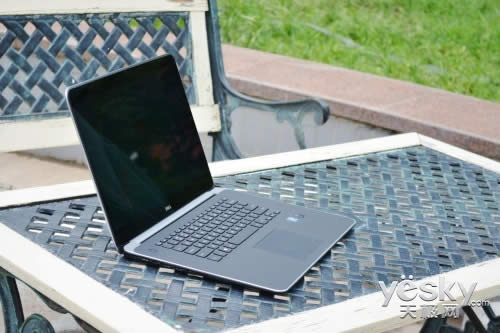 水火交融!超极本中的工作站戴尔M3800评测