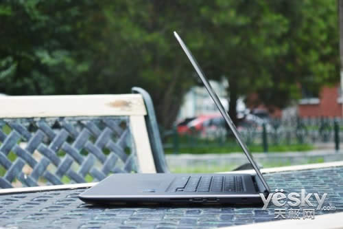 水火交融!超极本中的工作站戴尔M3800评测