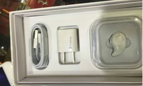 ��ɫiPhone7��Ϣ ���е�����ɫ��ǳ