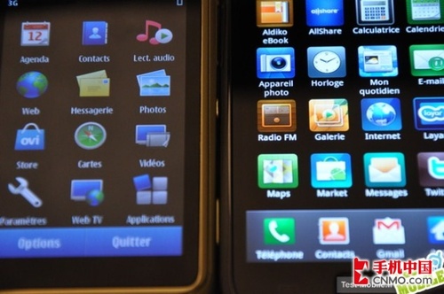 �����ж�ǿ Super AMOLED�Ա�AMOLED